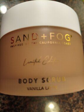 Sand + Fog Limited Edition Vanilla Latte Body Scrub 12.7 oz NEW